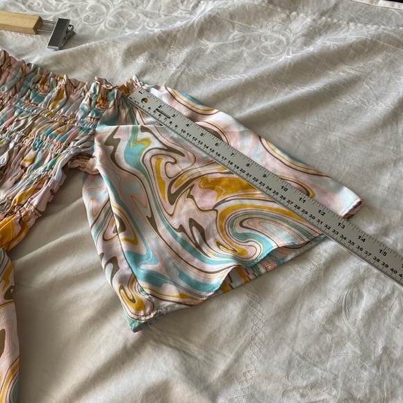 Chenault Women's Abstract Pastel Splash Off Shoulder Bell Sleeve Flared Blouse M - Picture 11 of 16